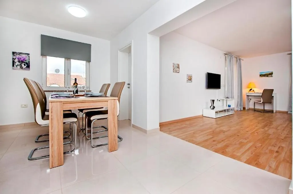Aria Room And Apartmant Fuga Rovinj Penzion